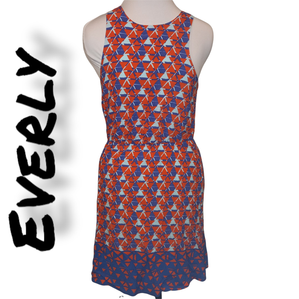 Everly Pink Geometric Sleeveless Keyhole Dress - Picture 1 of 6